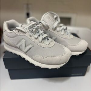 New Balance Men's Light Gray Sneakers